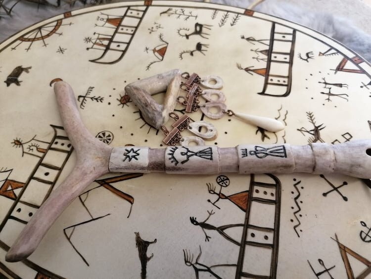 50x40cm Shamanic Drum + hammer and arpa.